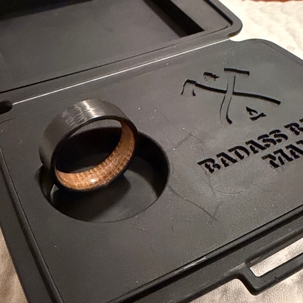 Manly Bands - Jack Daniel Collection carbon fiber size 11